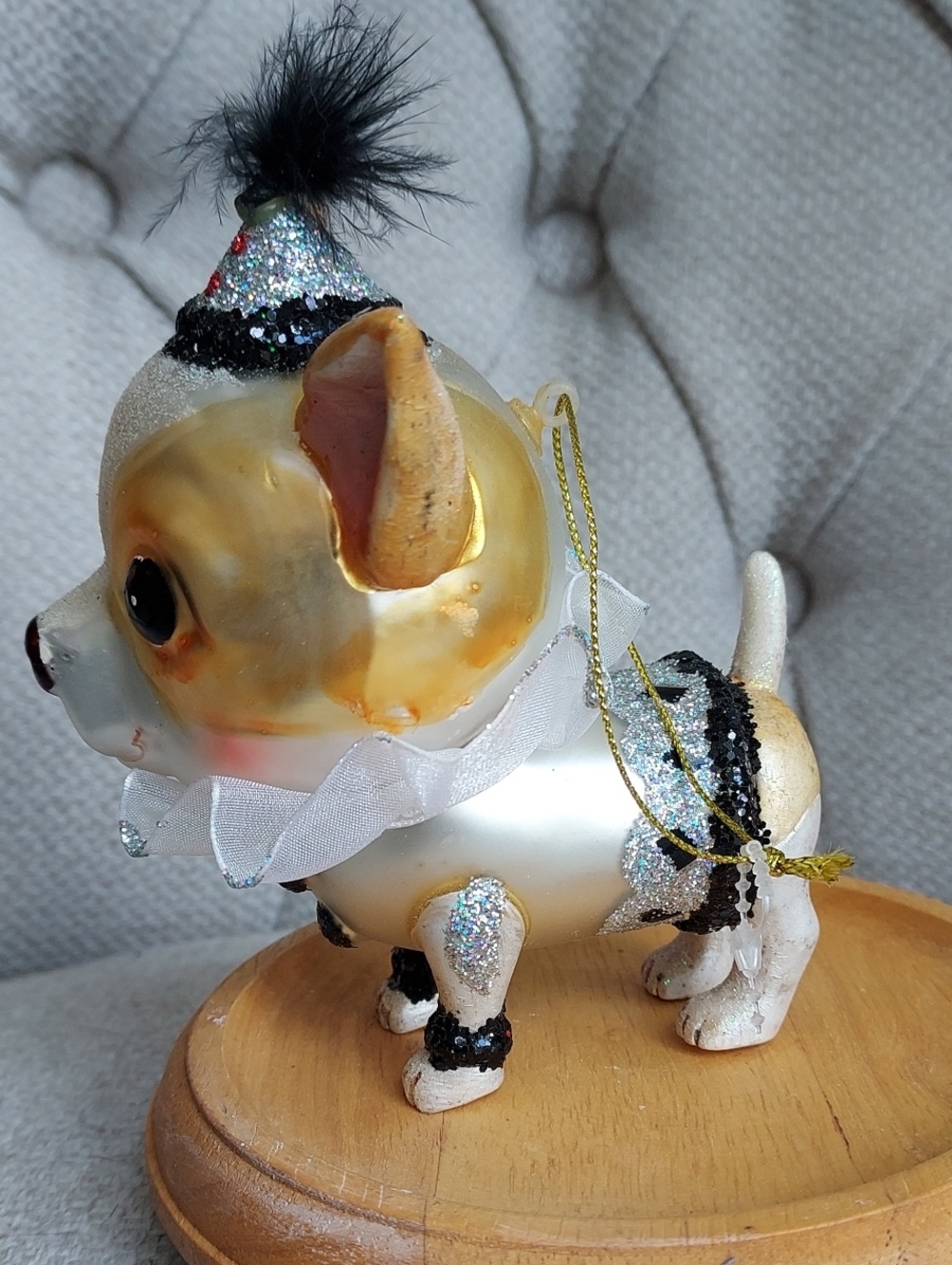 Robert Stanley Blown Glass Chihuahua Clown Christmas Ornament - Picture 4 of 12